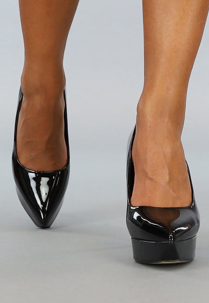 Zwarte Lak Pumps met Spitse Neus